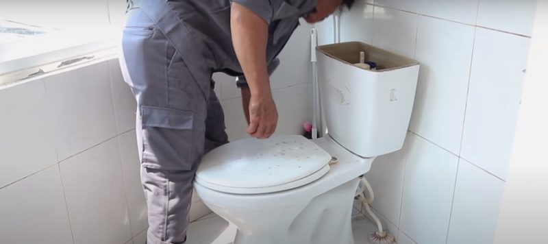 thông tắc bồn cầu tại Thanh Trì