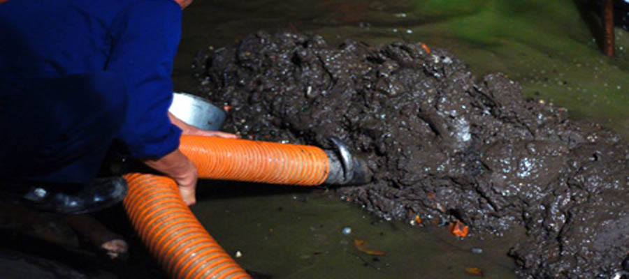 Dịch vụ Hút bùn thải