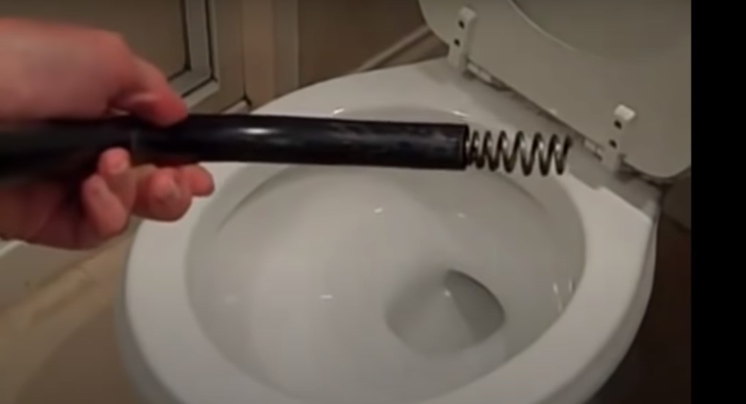 Thông tắc bể phốt tại Long Biên