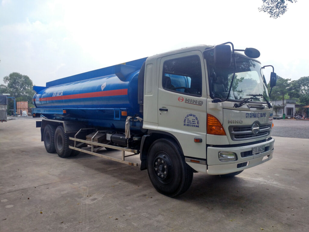 Vận Chuyển và Xử Lý Chất Thải